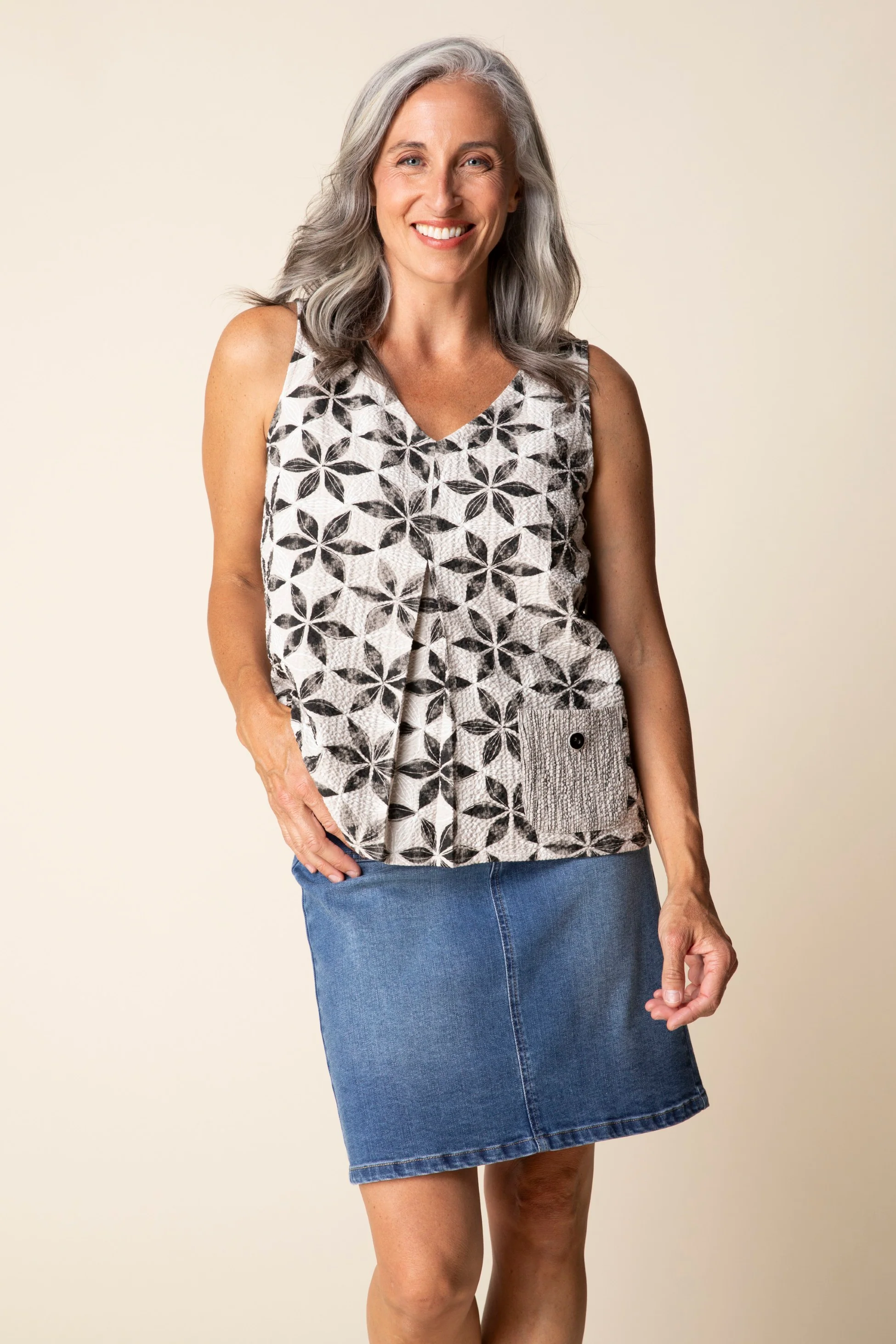 Amalfi Floral Pleat Tank - Image 5