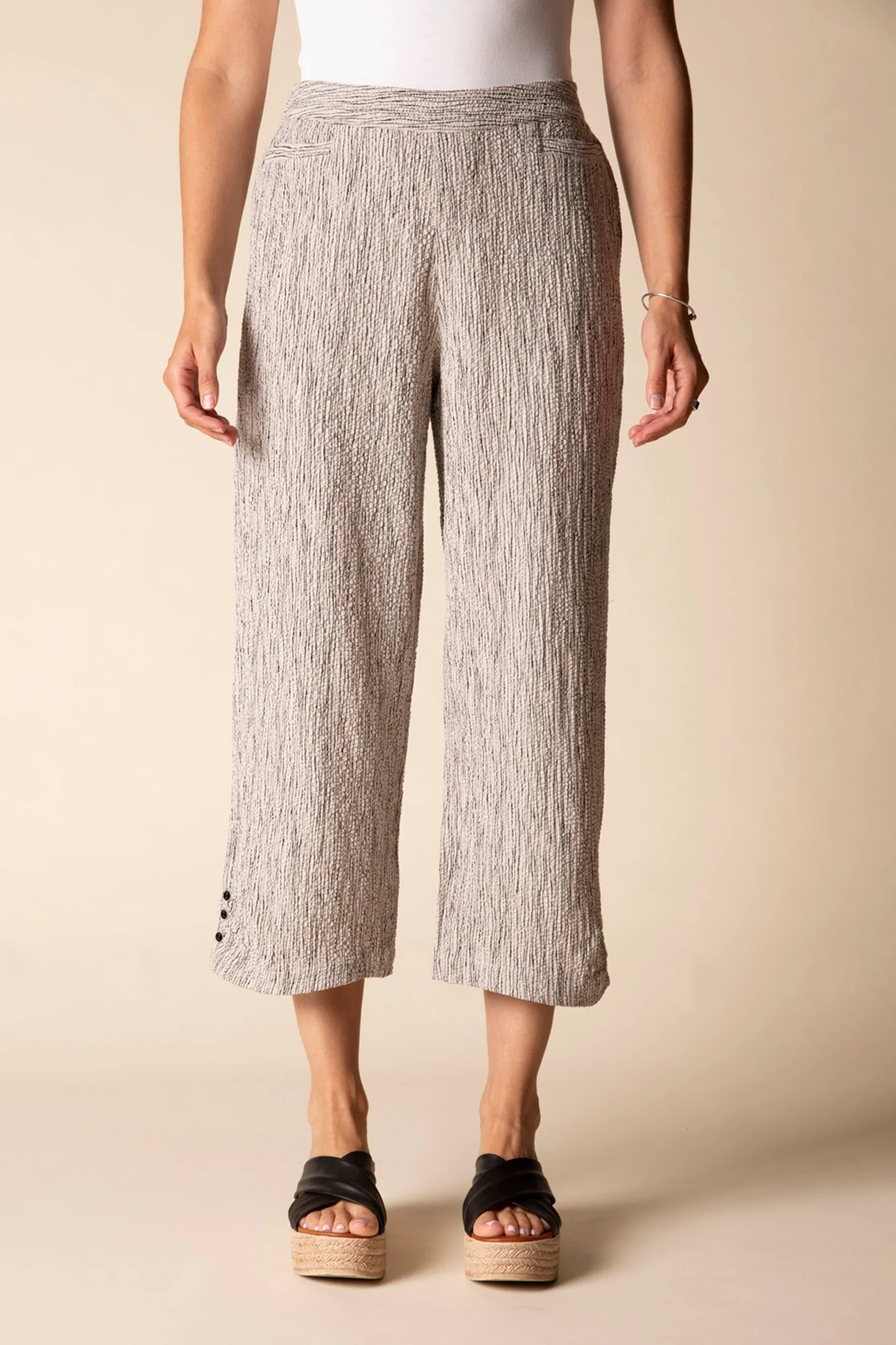 Fine Lines Pucker Weave Capri - Image 6