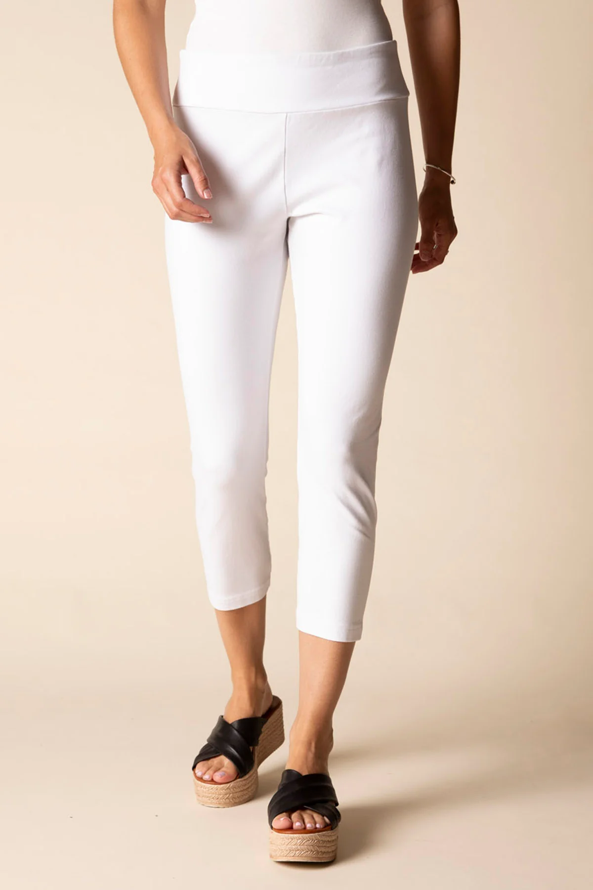 The Effortless Pull-On Crop Pant - Image 3