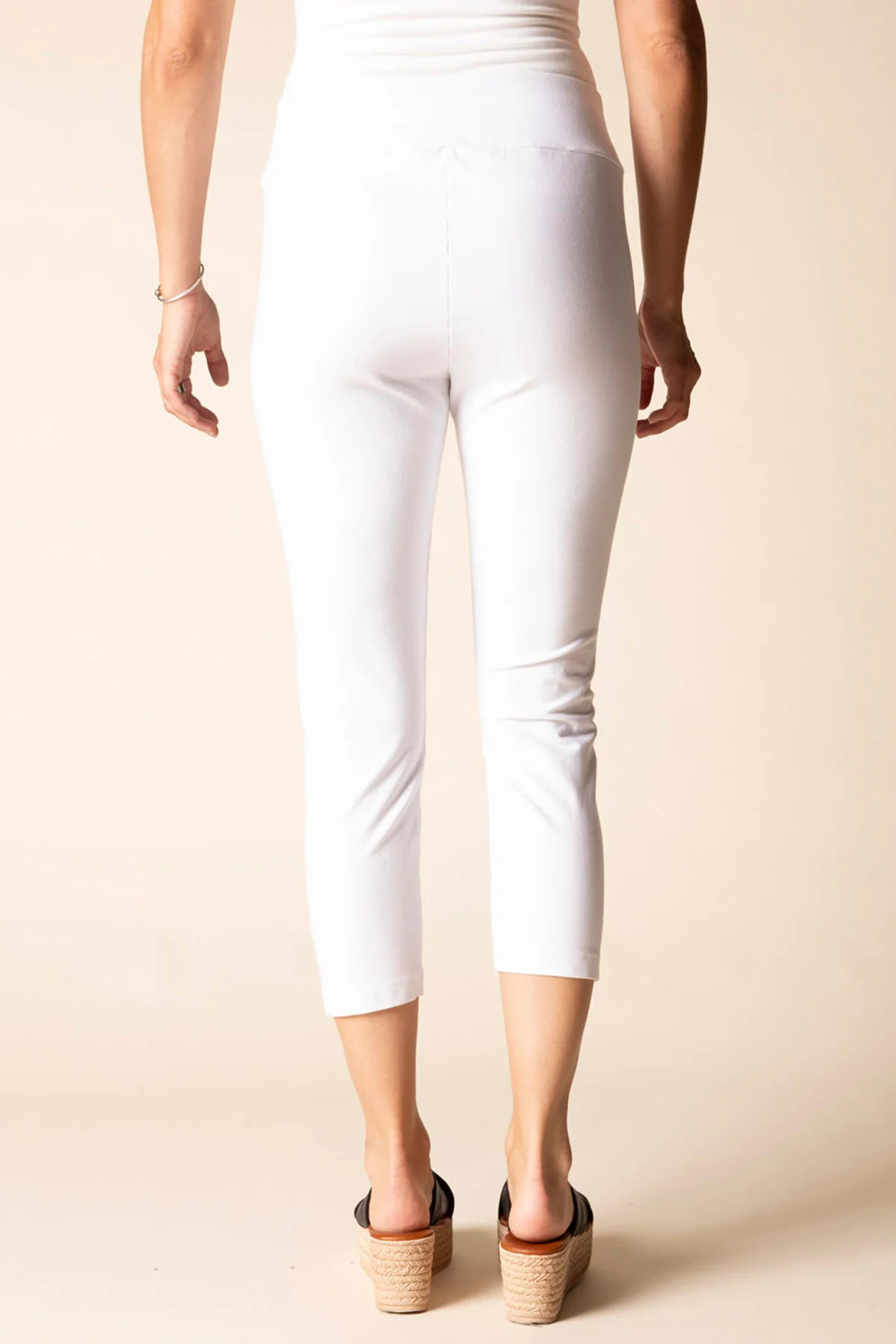 The Effortless Pull-On Crop Pant - Image 5