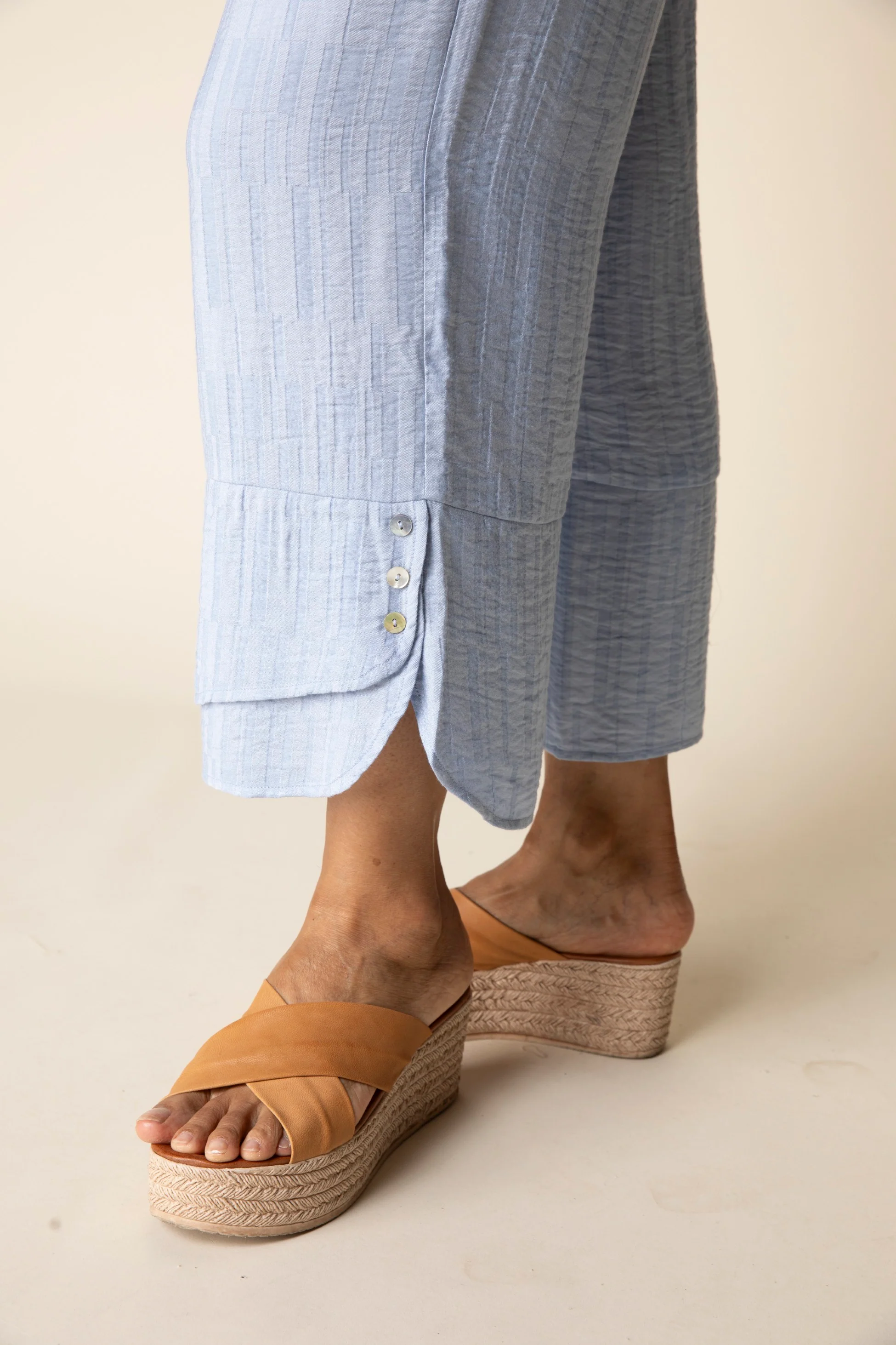 Whisper Jacquard Rayon Crop Pant - Image 12
